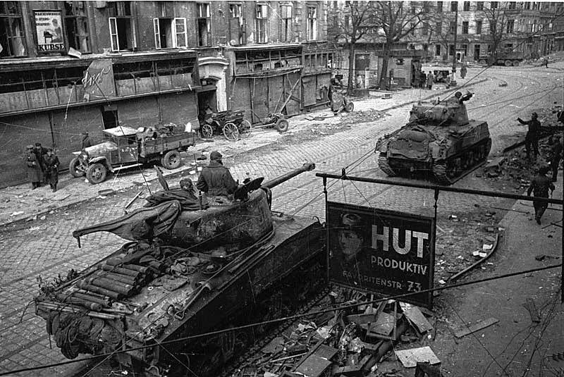 Powerful Photos Showcasing the Ruins of Berlin in the Aftermath of World War II