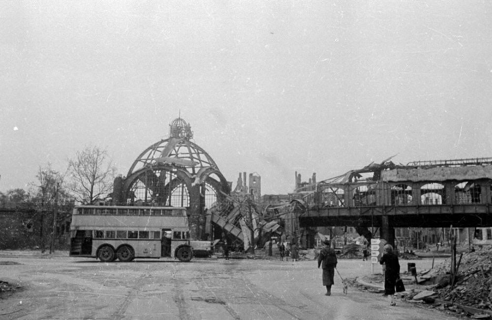 Powerful Photos Showcasing the Ruins of Berlin in the Aftermath of World War II