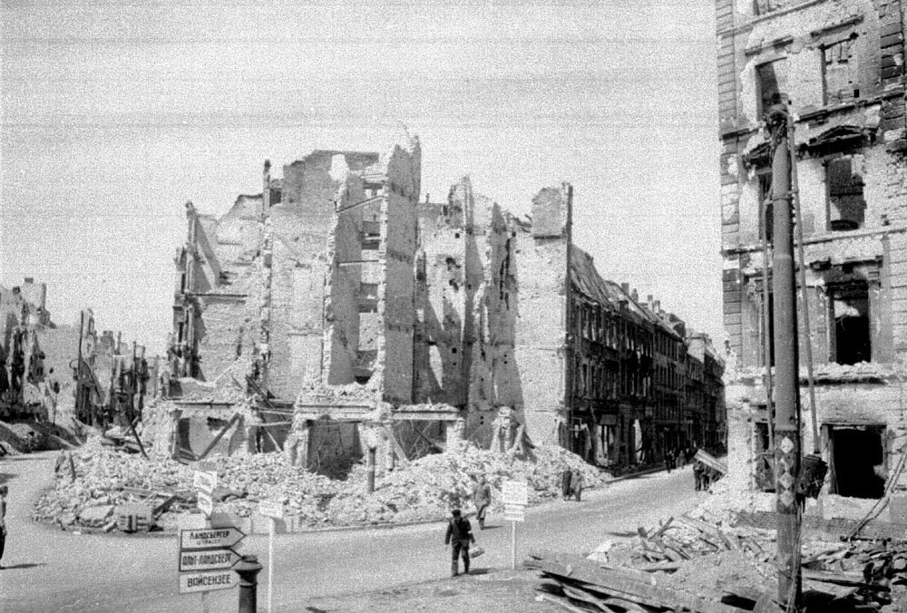 Powerful Photos Showcasing the Ruins of Berlin in the Aftermath of World War II