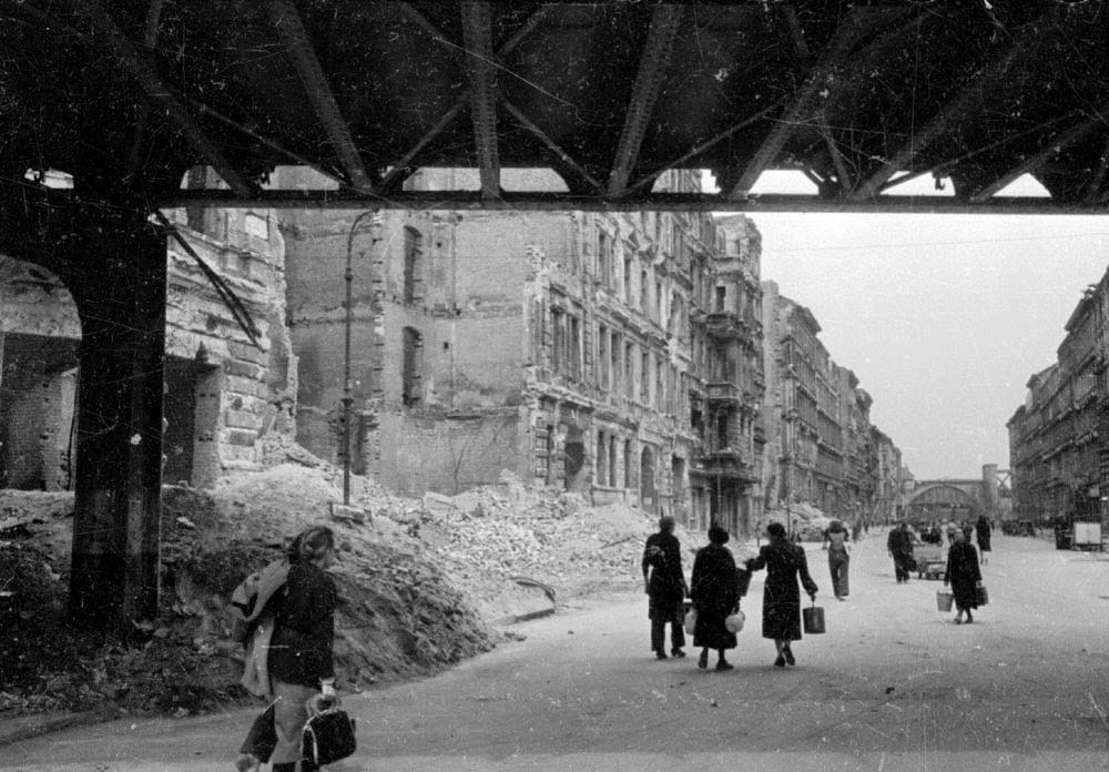 Powerful Photos Showcasing the Ruins of Berlin in the Aftermath of World War II