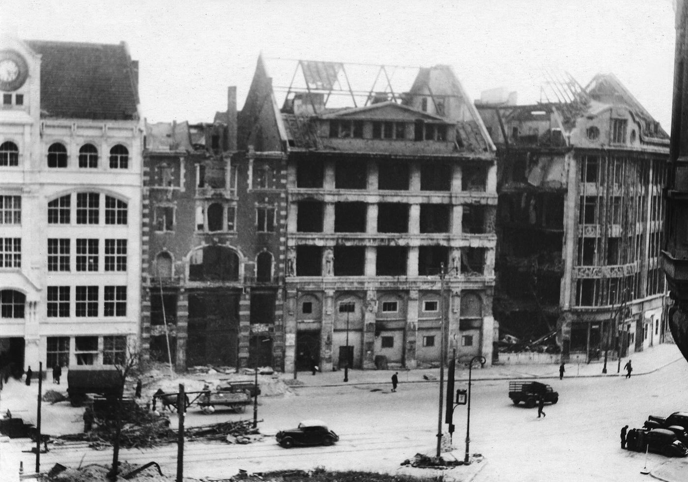 Interior view of the devastated Berlin Aquarium, 1945.