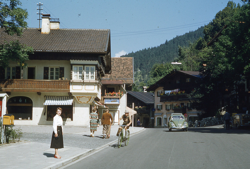 Street scene in Garmisch, 1952