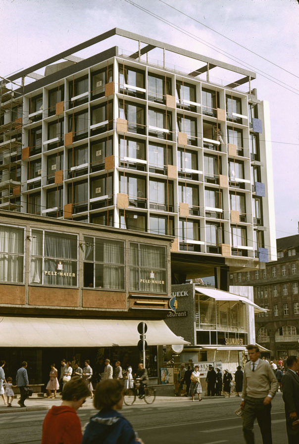 Modernist building in Stuttgart, July 1958