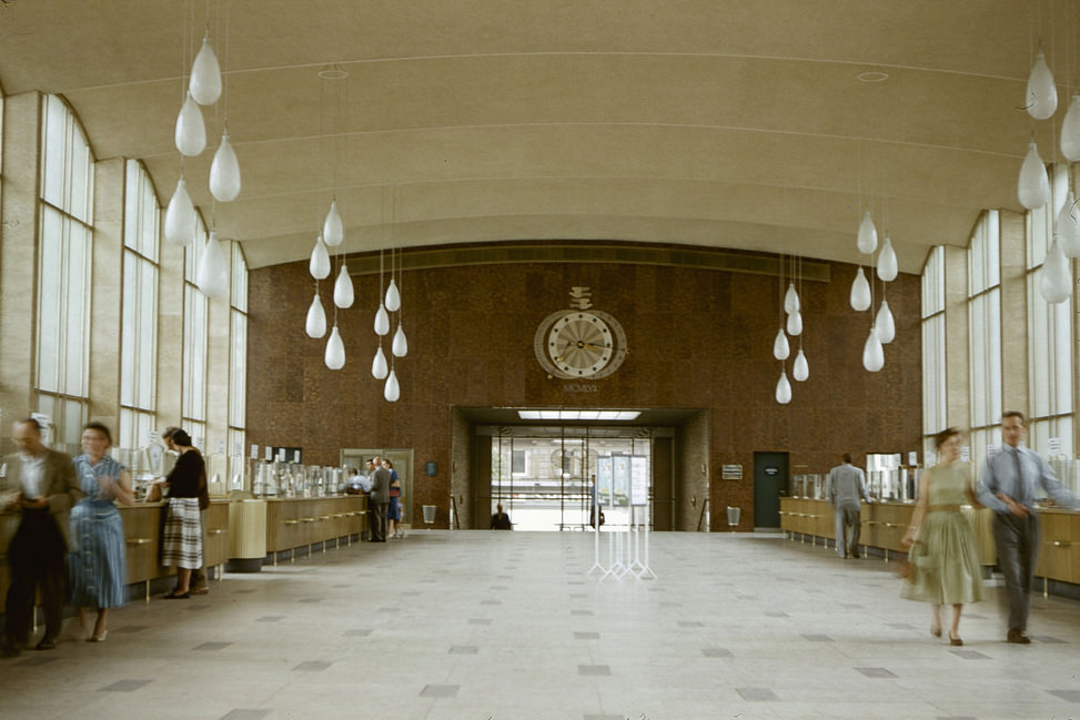 Modernist post office in Stuttgart, 26 July 1958