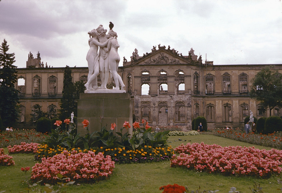 The bombed-out New Palace (Neues Schloss) and gardens, Stuttgart, 25 July 1958