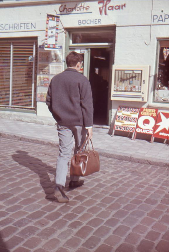 In front of the newsagent Charlotte Haar, Kappeln (Schlei), 1960s