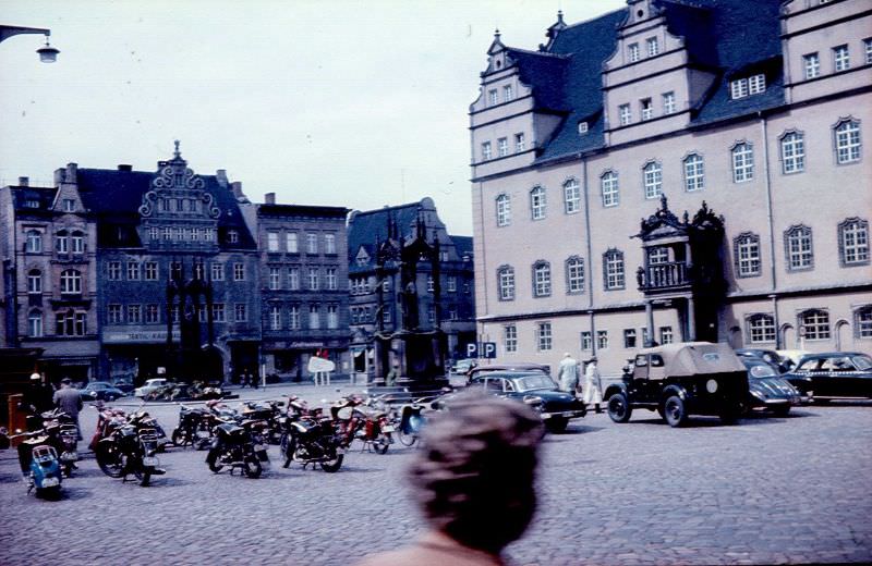 Wittenberg Marktplatz, statues of Luther & Melanchton