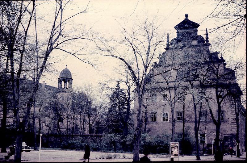 Wittenberg, Lutherhaus (to the left)