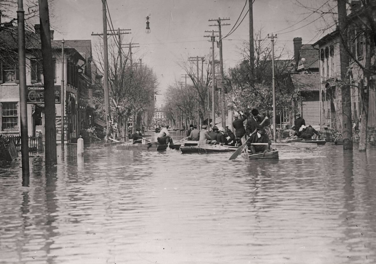 Rescue efforts during the Dayton, Ohio Flood, 1913.