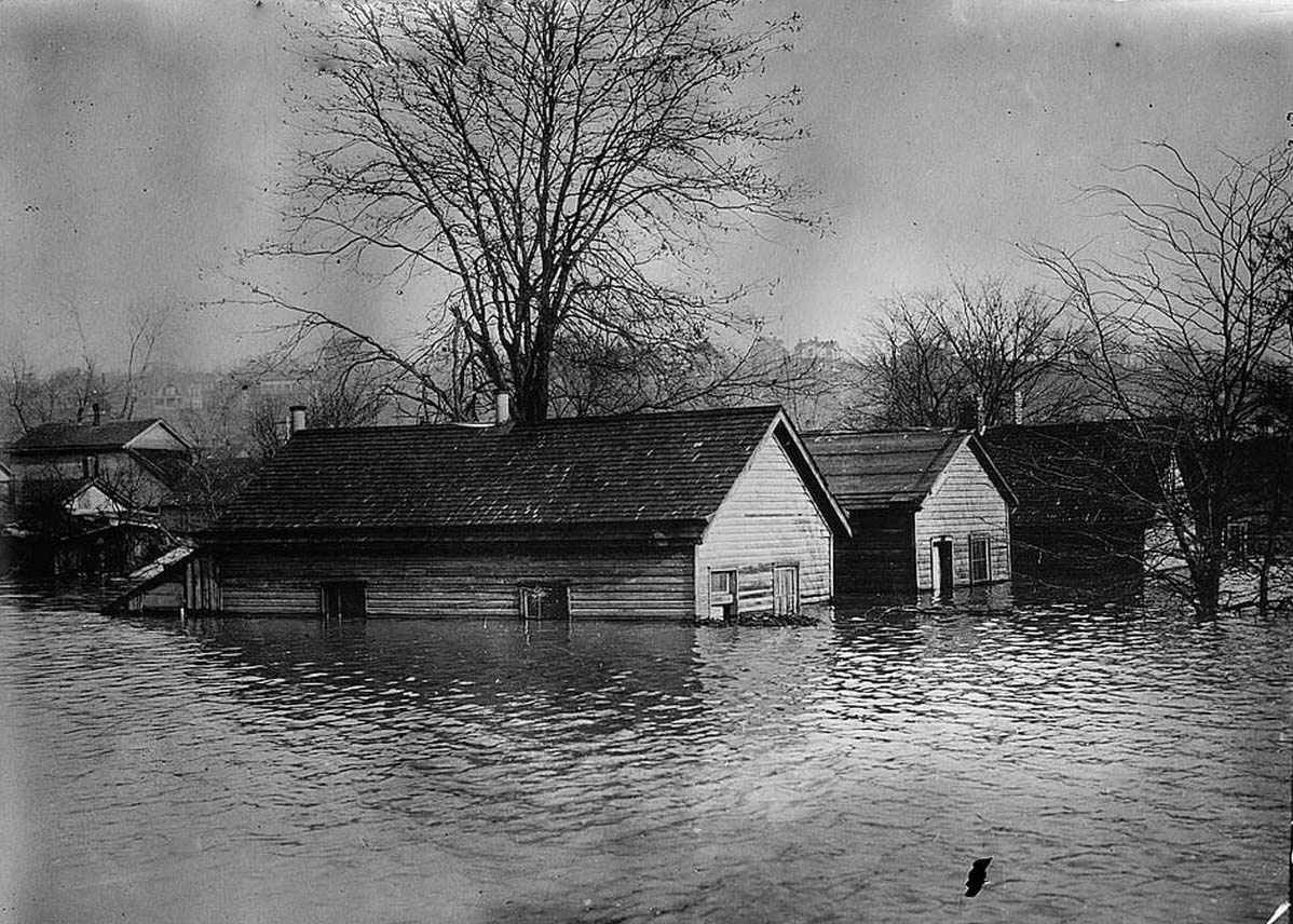 Flood in the East End of Cincinnati, 1913.