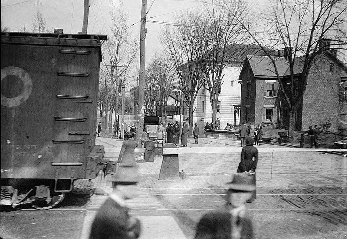 Flood in Cincinnati, 1913.