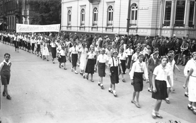 Young female members of the Nazi Party in march, Worms, Germany, 1933-1939.