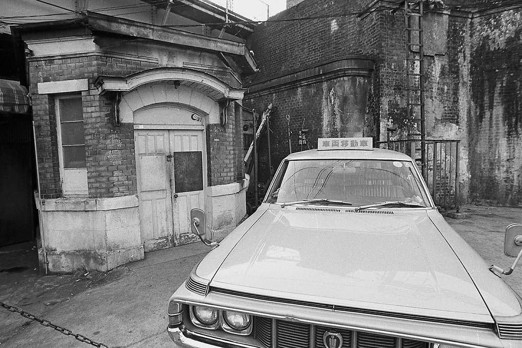 Around Mansei-bashi (Bridge), Chiyoda City, Tokyo Metropolis, Japan. 1980.