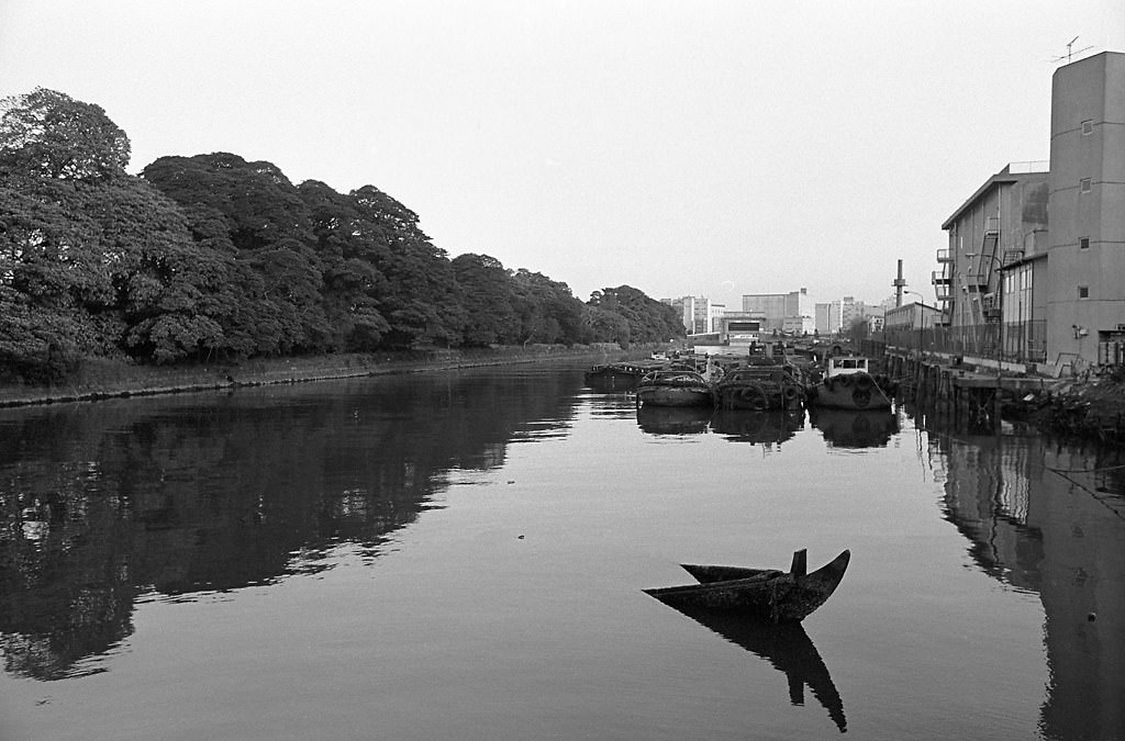 Kaigan, Minato City, Tokyo Metropolis, Japan. 1980.