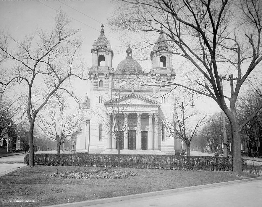 Sacred Heart Cathedral, Richmond, 1910s