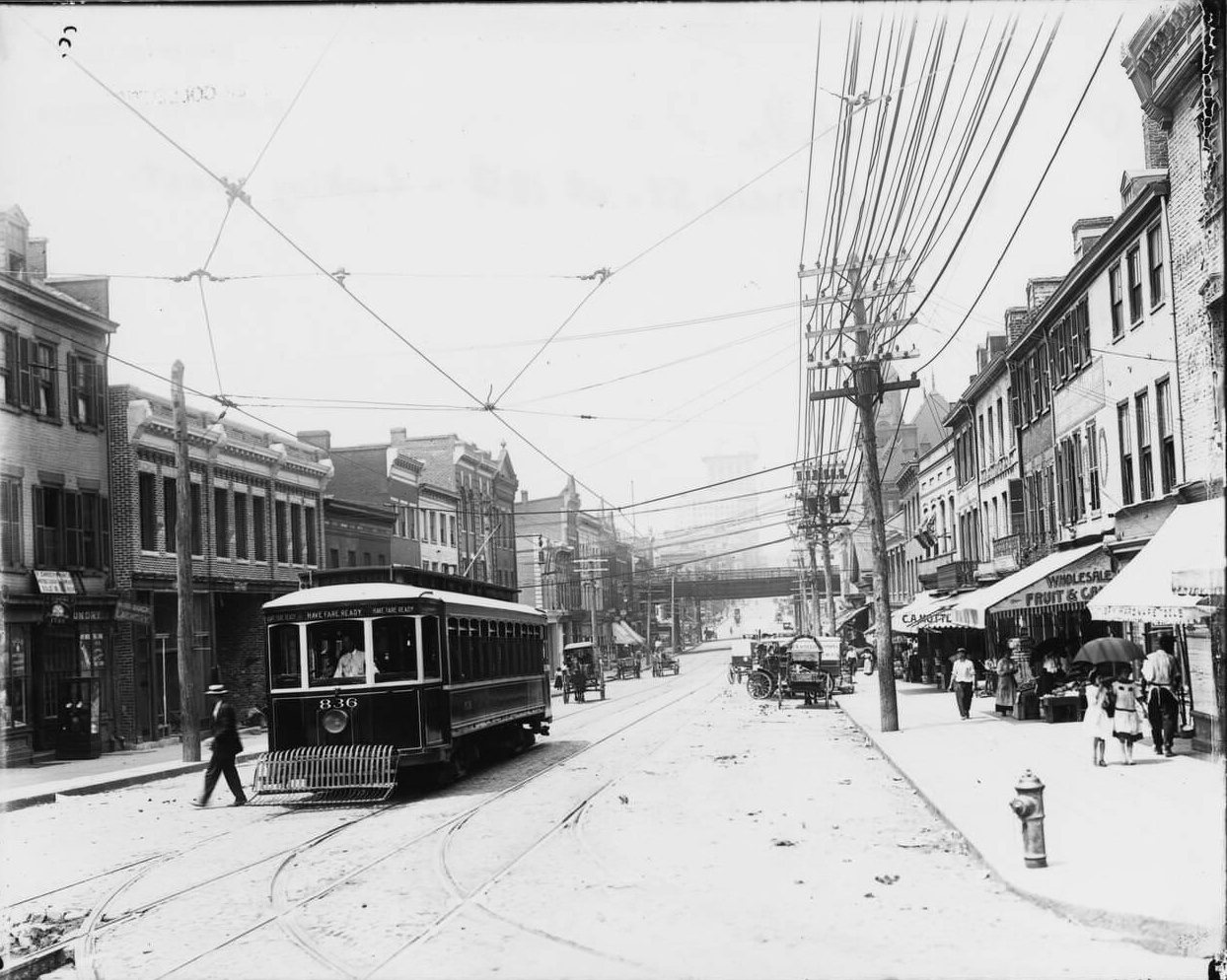 Street Scene, 1913. Richmond, Virginia