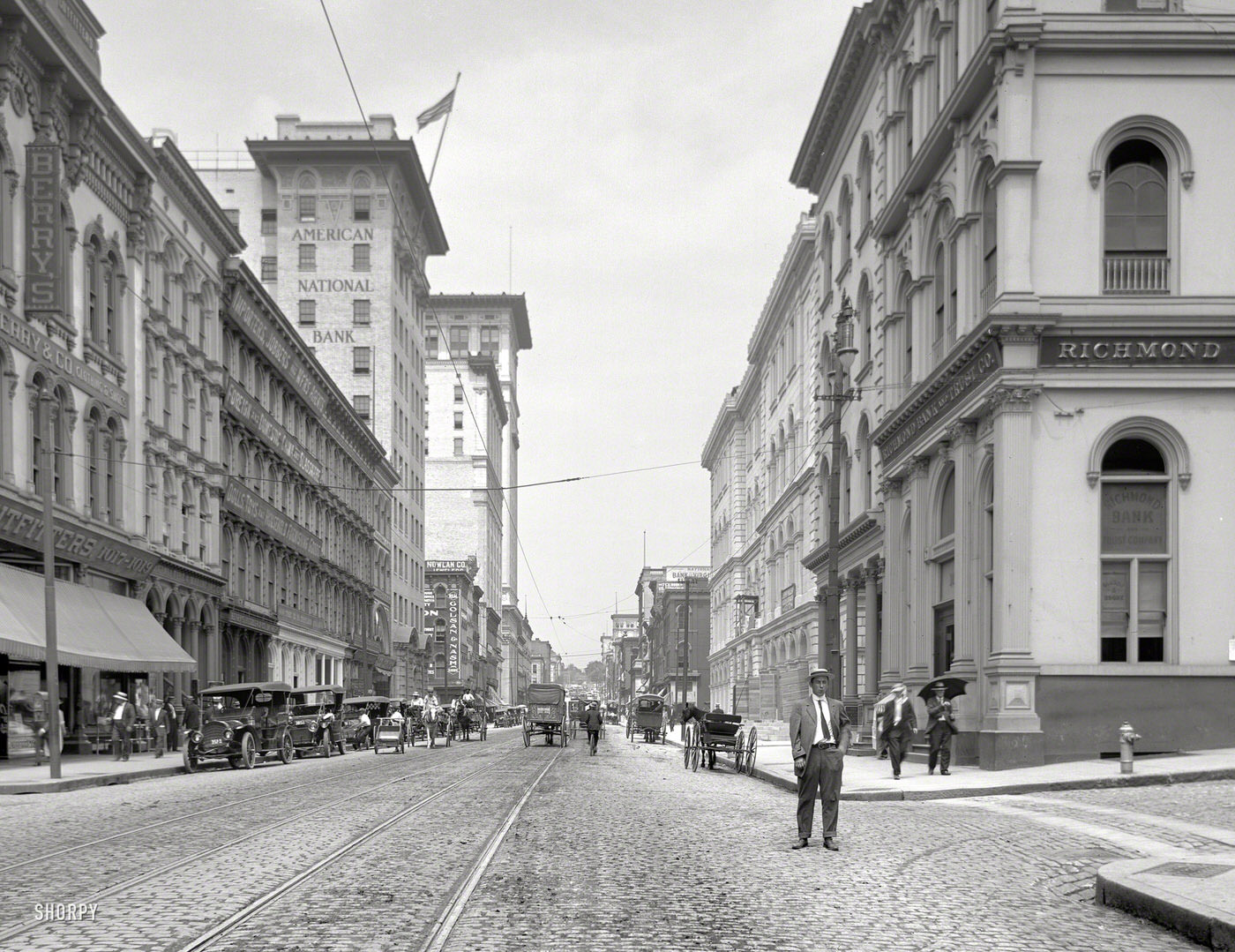 Richmond Roue, Main Street, west from 11th, 1912