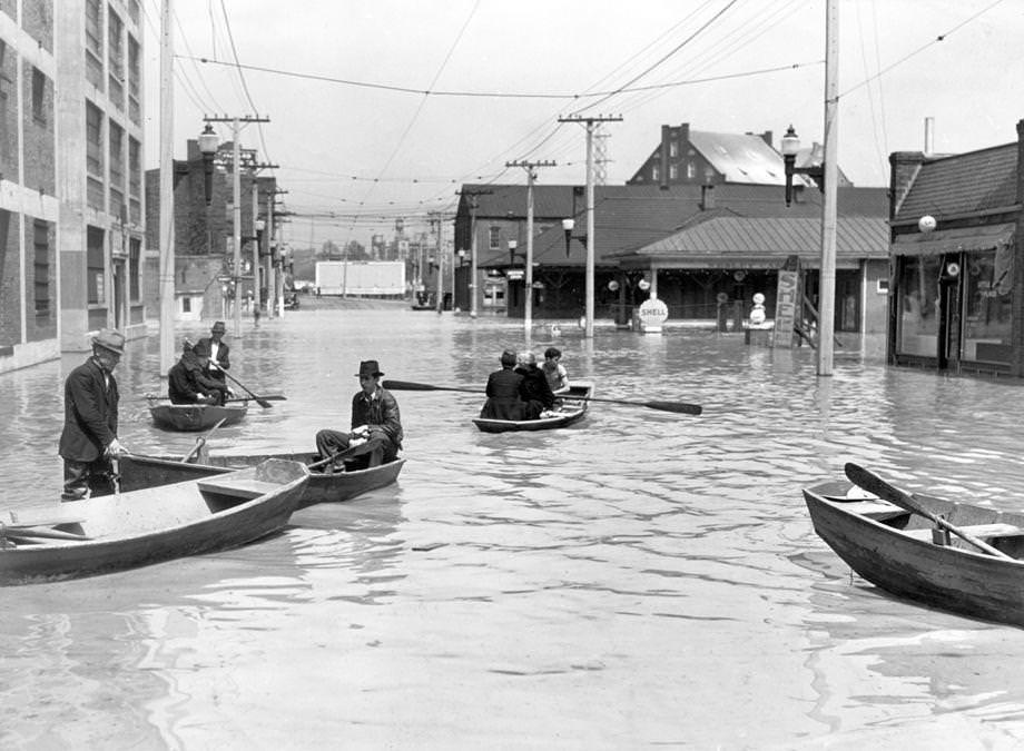 Several blocks of lower Hull Street, the main thoroughfare in South Richmond, were flooded so completely that it took rowboats and hip-waders to reach buildings, 1937.