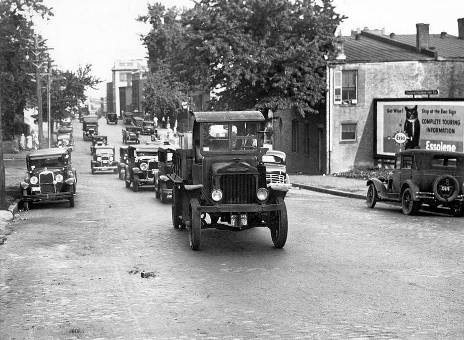 Cary Street helped illustrate a traffic problem along Richmond streets, 1934.