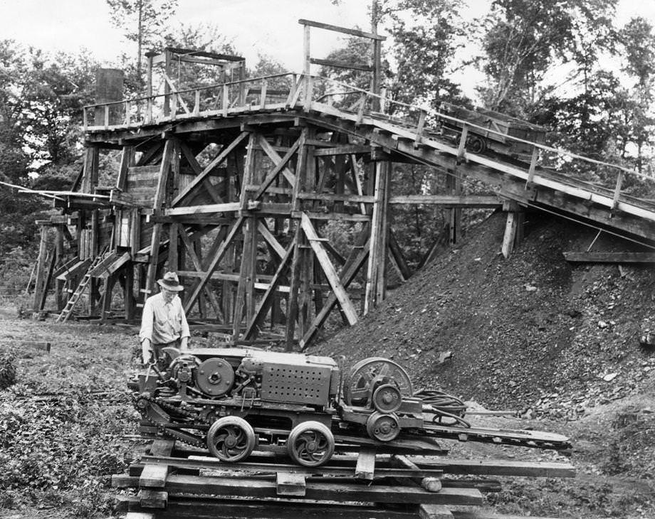 Michael Ziegler, a foreman with the Virginia Land and Minerals Corp., inspected a new mechanical cutter that was to be used at a coal mine on Springfield Road in Henrico County.