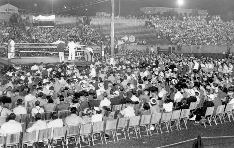 The Police Benevolent Association presented its sixth annual boxing show at City Stadium, headlined by Jimmy Webb, Johnny “Bandit” Romero, Georgie Abrams and Richmond’s Joey Spangler, 1941.