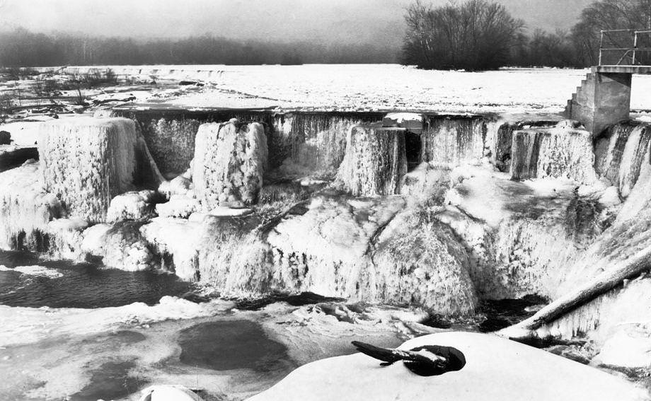 Ice and snow created a winter wonderland scene on the James River in Richmond, 1948.