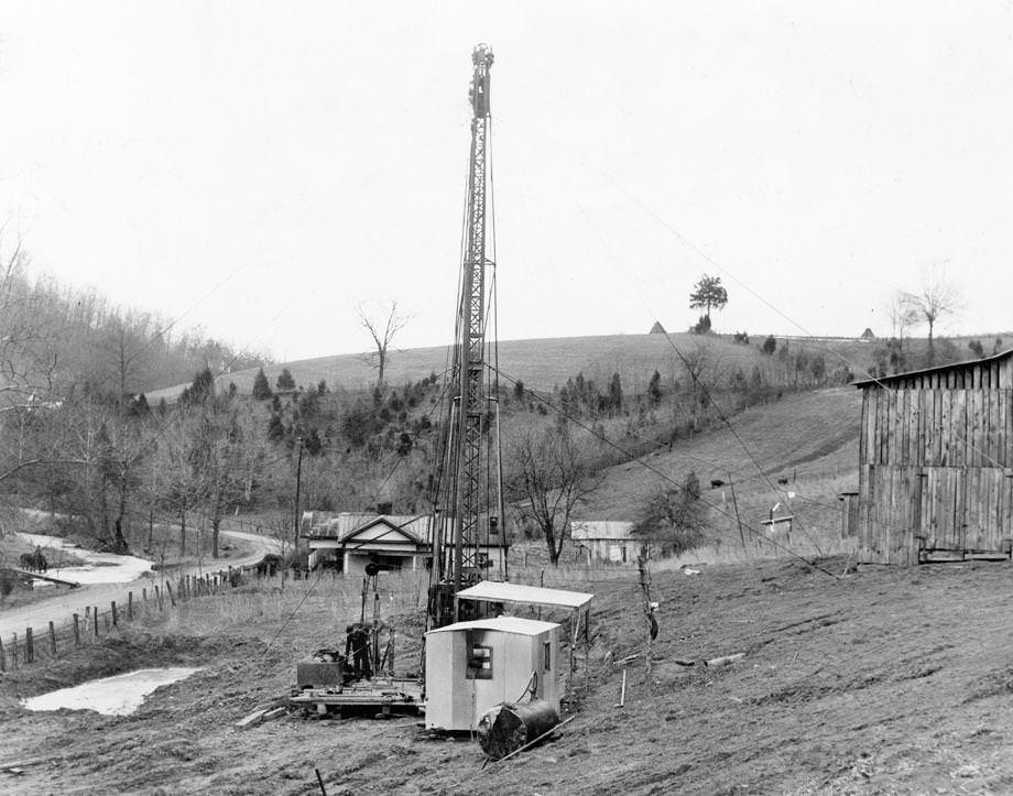 A portable drilling rig was set up in an oil field in Lee County in Southwest Virginia, 1947.