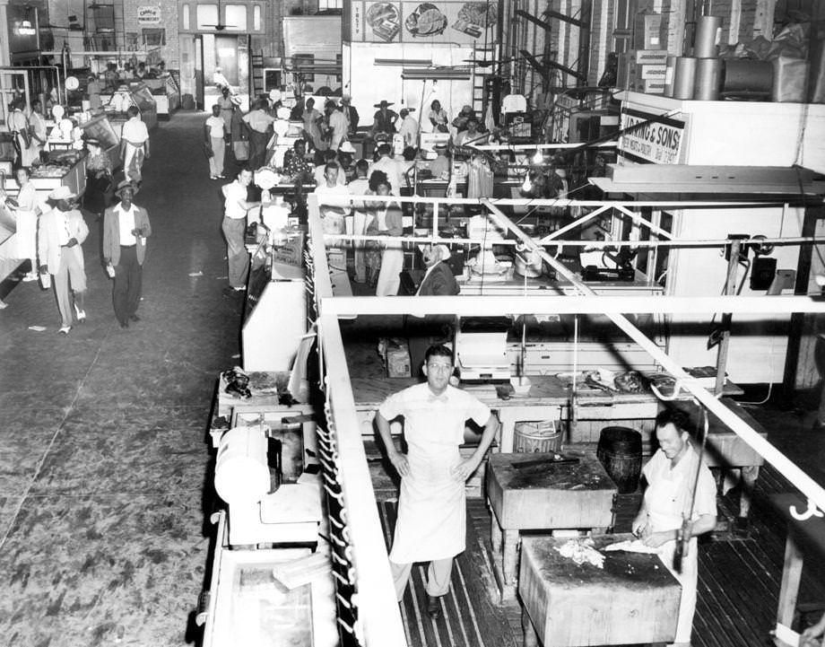 The Buyer’s Resistance Group, mostly made up of housewives, had been organizing a boycott of local meat markets, such as this one at the Sixth Street Market in Richmond, to attempt to bring down prices, 1948.