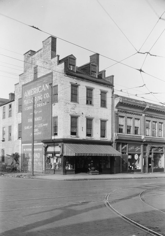 Eighteenth & Main Streets (House), Richmond, 1940s