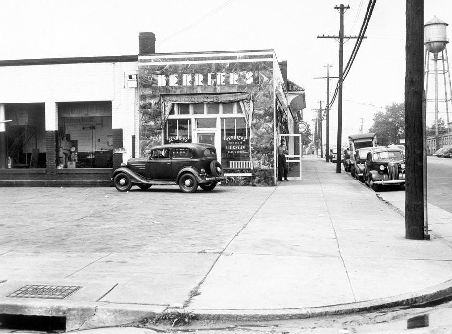 Berrier’s Ice Cream, located at the corner of Moore Street and the Boulevard in Scott’s Addition in Richmond, 1946.