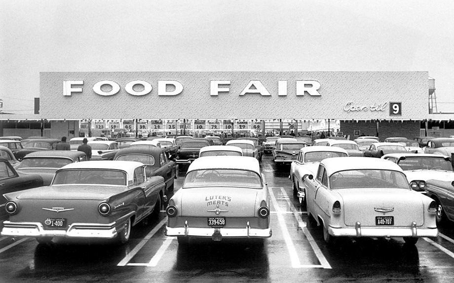The parking lot was full at the new Food Fair grocery store on West Broad Street in Richmond, near downtown, 1959.