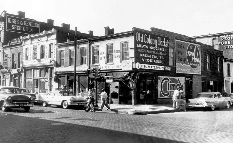 Buildings at Fifth and Marshall streets in downtown Richmond that were soon to be razed to make way for a parking lot, 1958.