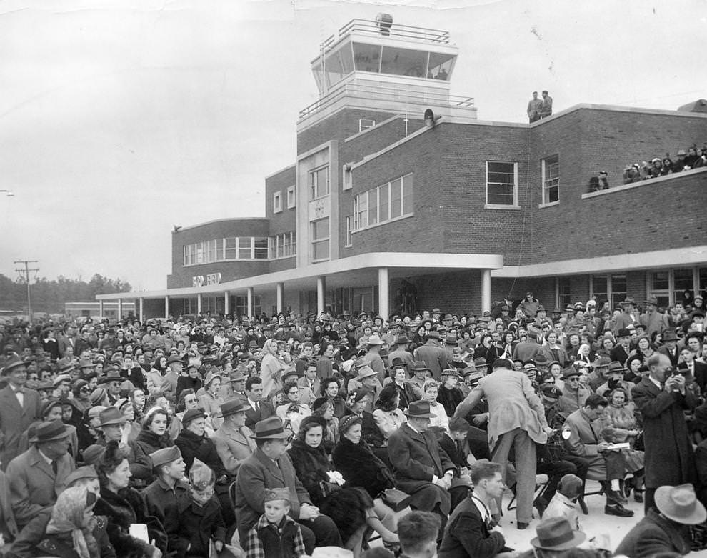 Byrd Field dedication, 1950