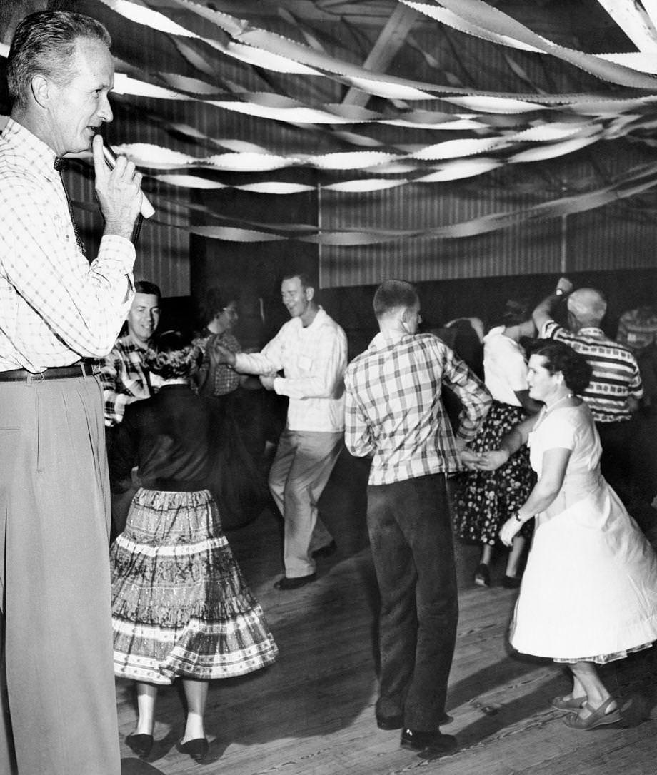 Members of the Richmond Square Dance Federation danced in Bon Air, 1953.