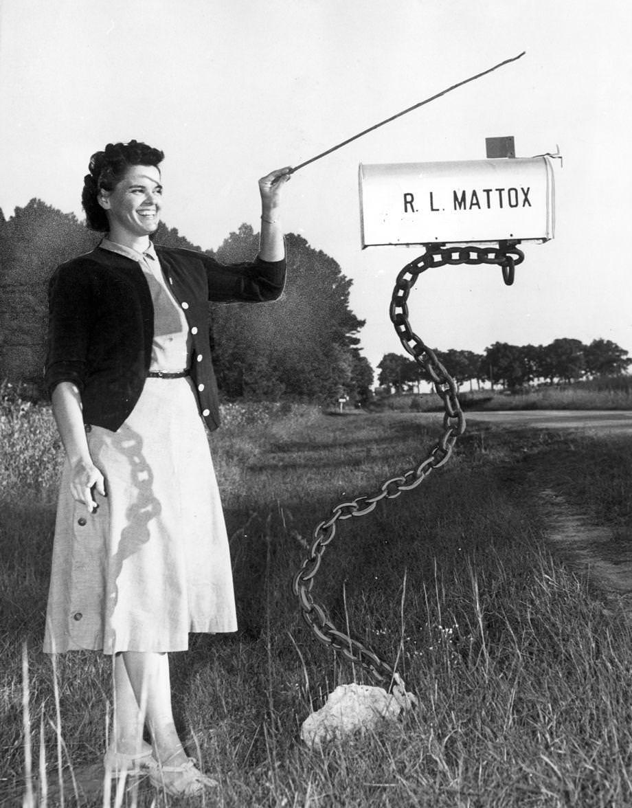 Mrs. R.L. Mattox showed off her unique mailbox at her home on state Route 35 in Prince George County, 1951.