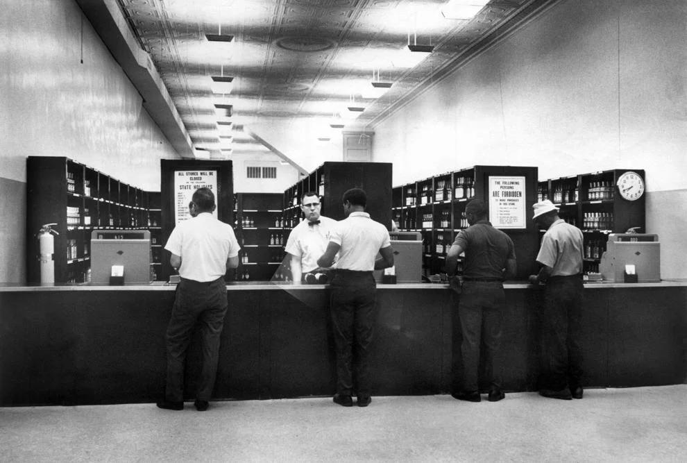 Customers took advantage of later hours at the Virginia Alcoholic Beverage Control store at 402 E. Broad St. in Richmond, 1968.