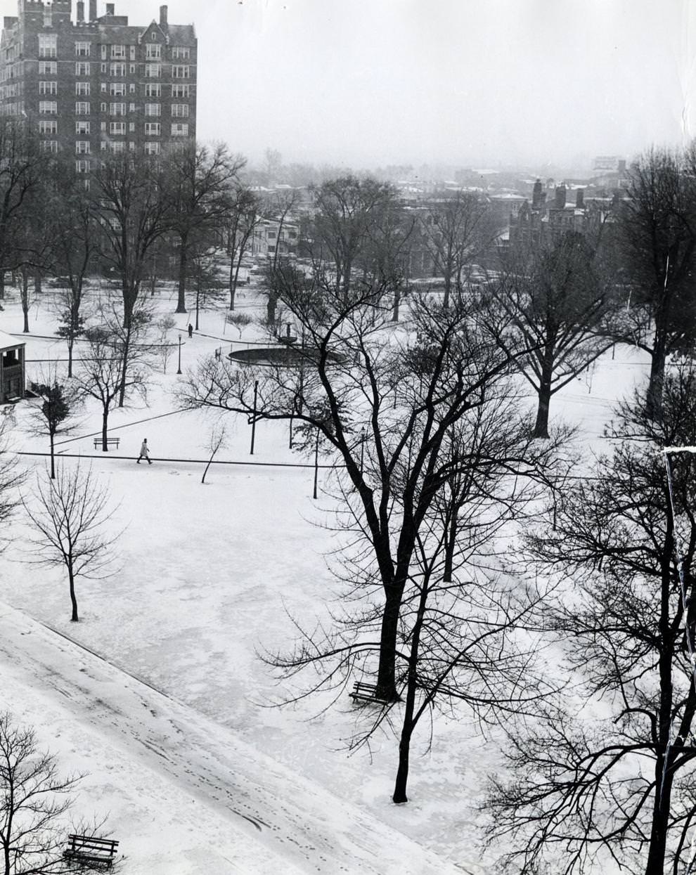 Snow covered Monroe Park. While the Richmond area received just shy of 2 inches in that snowfall, other parts of Virginia got nearly 2 feet – with drifts in some areas reaching 5 feet, 1961.