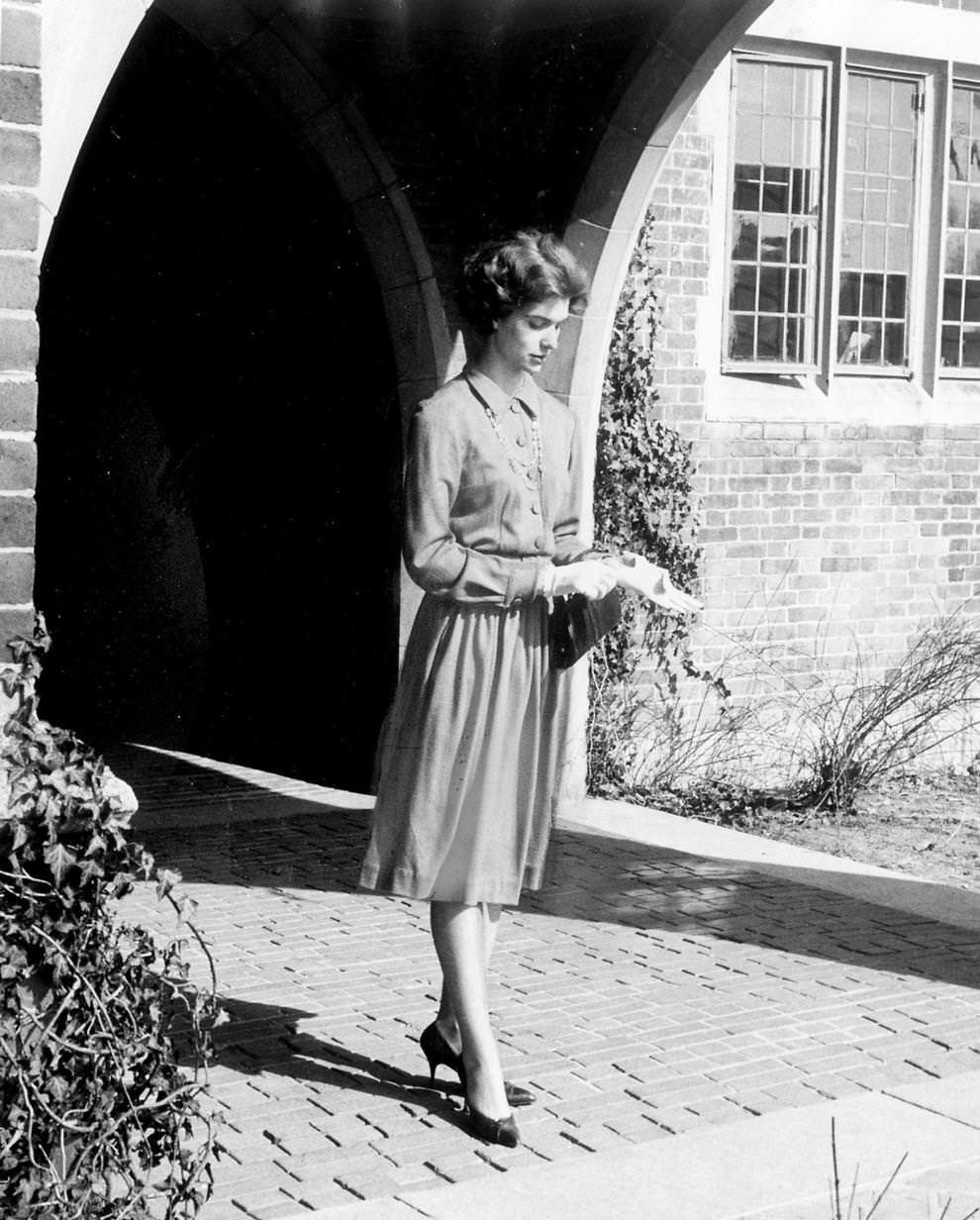 Adrienne Price, a senior at Westhampton College in Richmond, got ready for geography class, 1961.