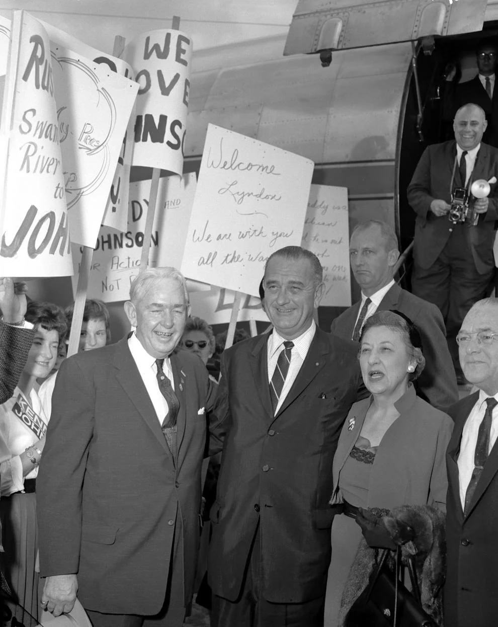 Sen. Lyndon B. Johnson (center) arrived in Richmond to campaign for the Kennedy-Johnson ticket ahead of the November presidential election, 1960.