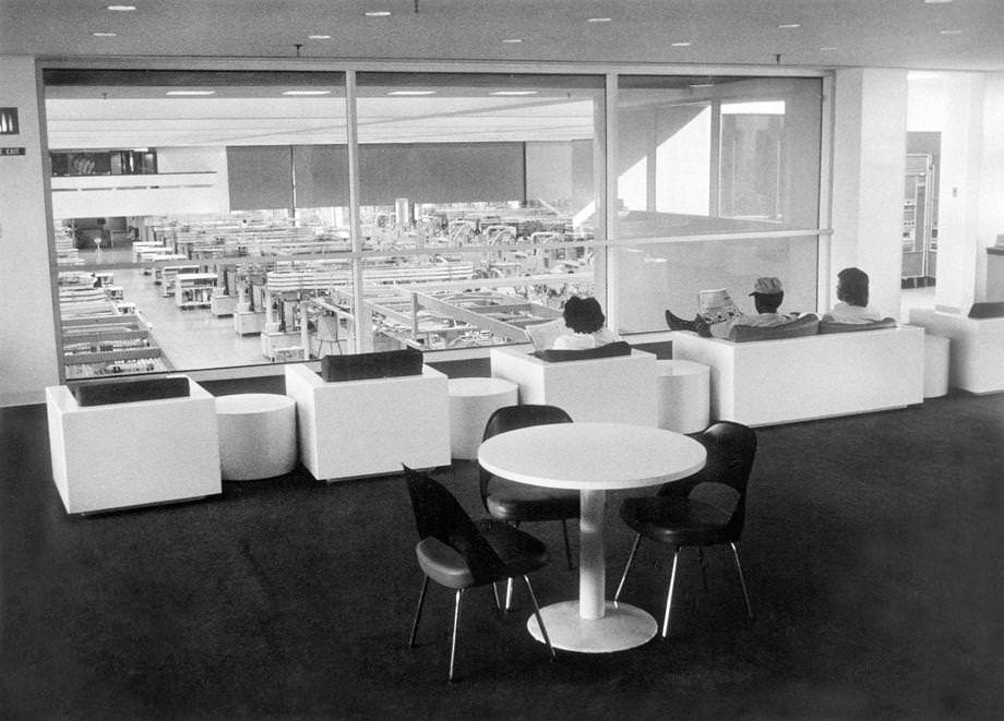 Employees at the Philip Morris USA manufacturing center in South Richmond took a break in the new employee lounge that overlooked the production floor, 1974.