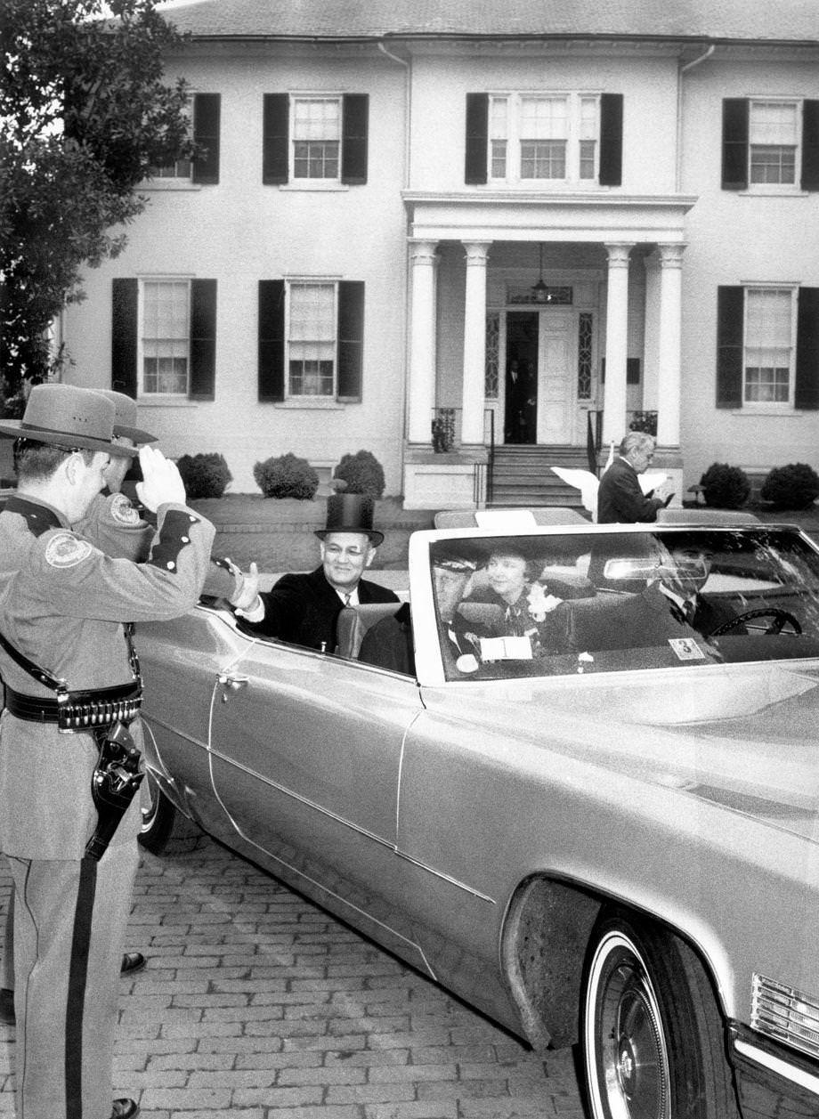 Virginia Gov. Mills E. Godwin Jr. received his final salute from state police as he and his wife, Katherine, left the governor’s mansion in Richmond en route to the inauguration of A. Linwood Holton Jr. Godwin, then a Democrat, returned as governor four years later as a Republican.