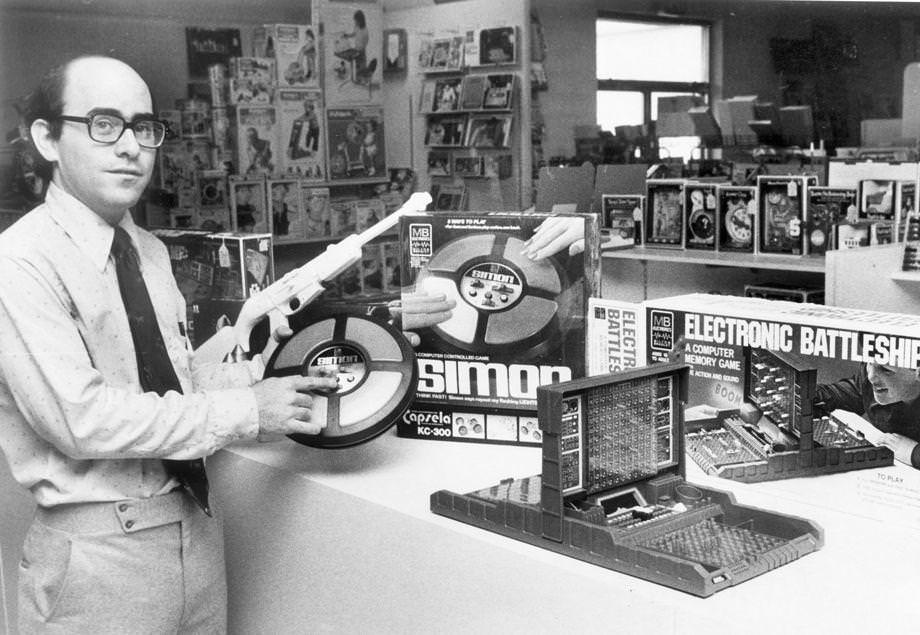 Danny Shapiro of wholesaler Stanley Toys exhibited new electronic games in Richmond, 1978.