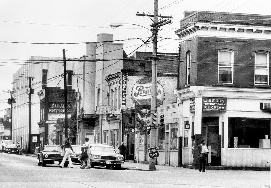 Part of the 500 block of North Second Street in Richmond’s Jackson Ward neighborhood, 1975.