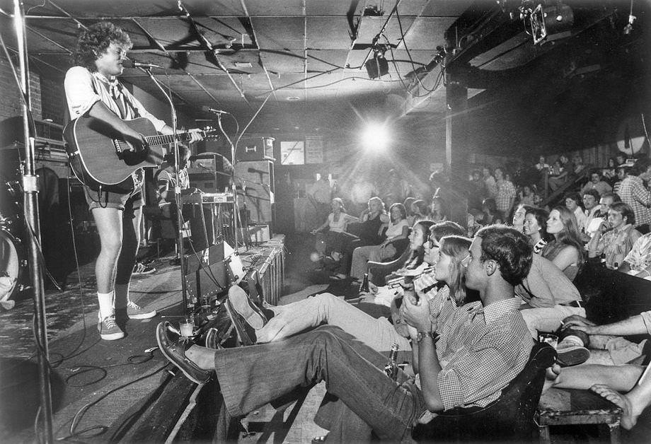 A crowd filled The Pass, a restaurant and music venue at 803 W. Broad St. in Richmond, 1976.