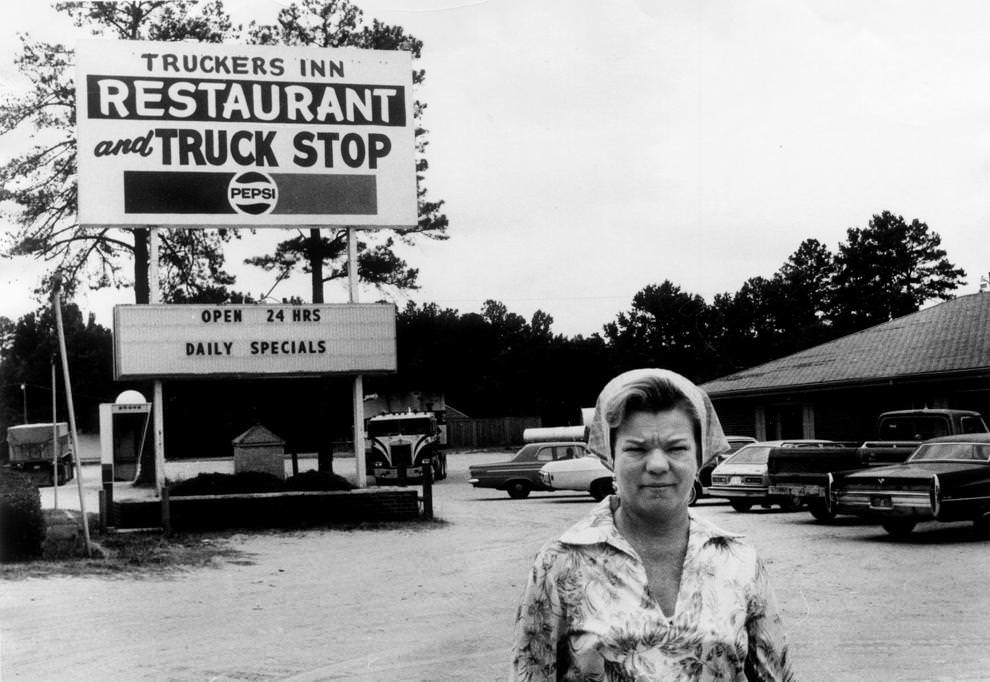 Barbara Gregory stood outside her Truckers Inn in the Sussex County town of Wakefield, 1980