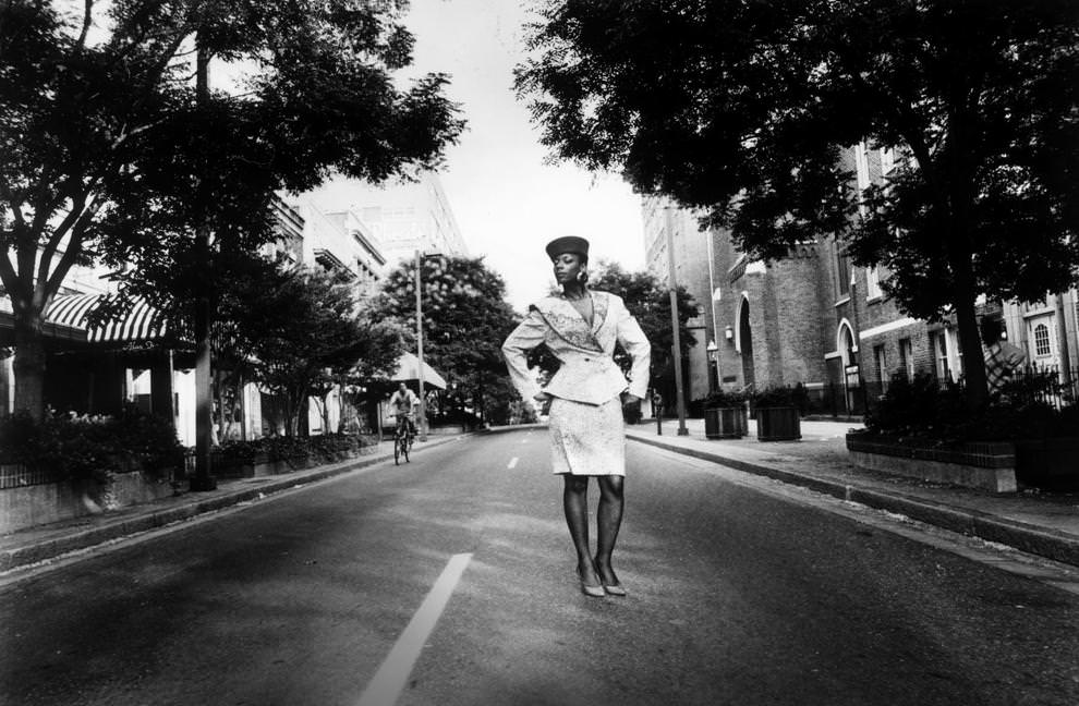 Lynette Douglas modeled an outfit from Attitudes, a specialty clothing boutique at Fourth and Grace streets in downtown Richmond, 1989