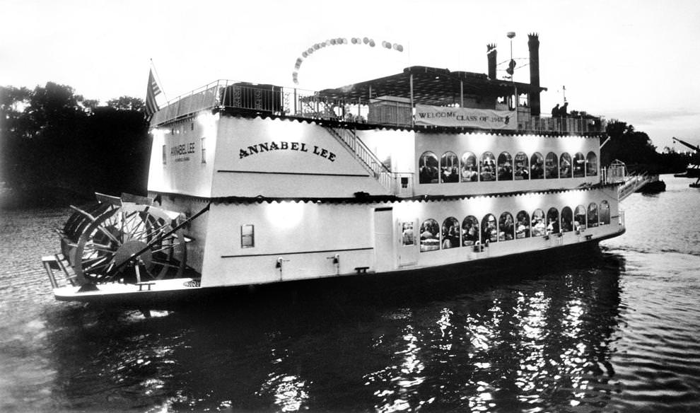 The Annabel Lee, a reproduction paddle-wheeler that offered dinner cruises and entertainment on the James River from 1988 through 2003.