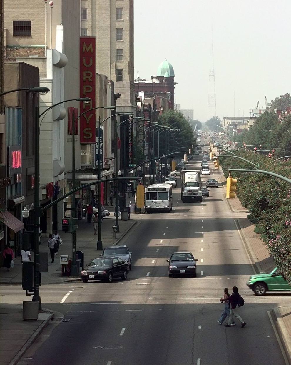 Broad Street looking west from Sixth Street. September 17, 1997