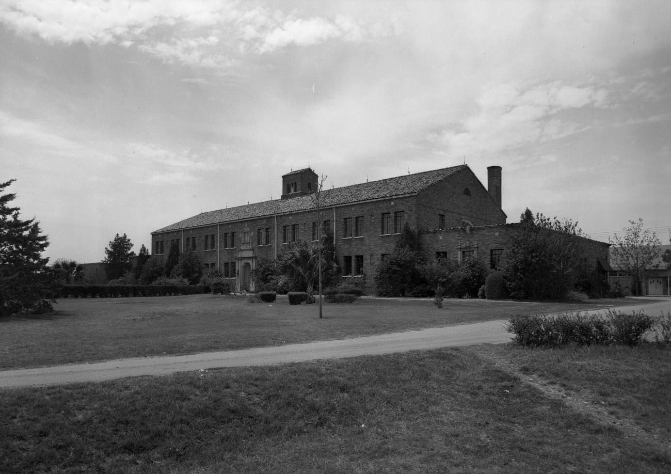 Exterior and Grounds of Concordia College, 1950