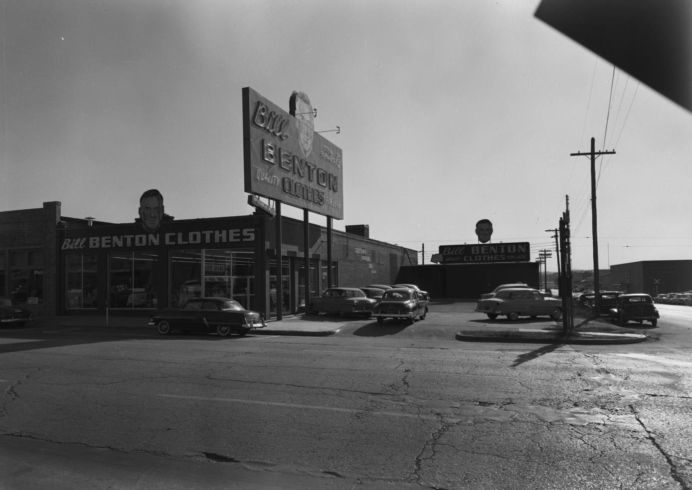 Bill Benton Clothes Store Exterior, 1955